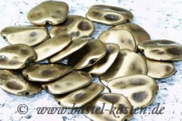 Preview: Metallzwischenteil Nuggetform flach ca. 20mm antikmessing (1 Stück)
