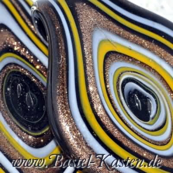 Preview: Glasanhänger in Blattform schwarz weiß ocker ca. 40x76 mm (1 Stück)