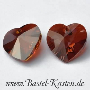 Preview: Swarovski Herz Pendant 6228 14,4mm x 14mm crystal red magma (1 Stück)