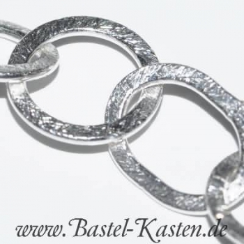 Preview: Runde und ovale Ringe gebürstet versilbert Typ 5 ca. 12,5 mm (Preis je 10 cm)