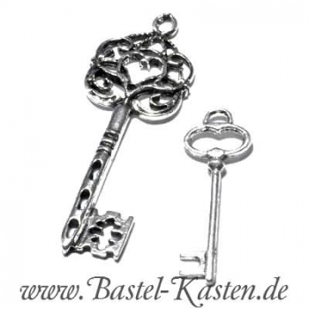 Preview: Anhänger Schlüssel filigran ca. 59mm versilbert (1 Stück)