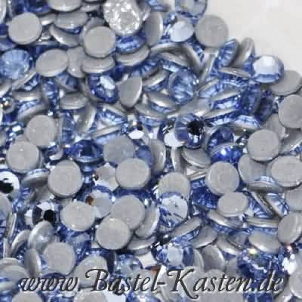 Hotfix 2028 Xilion Rose  SS6 light sapphire (25 Stück)